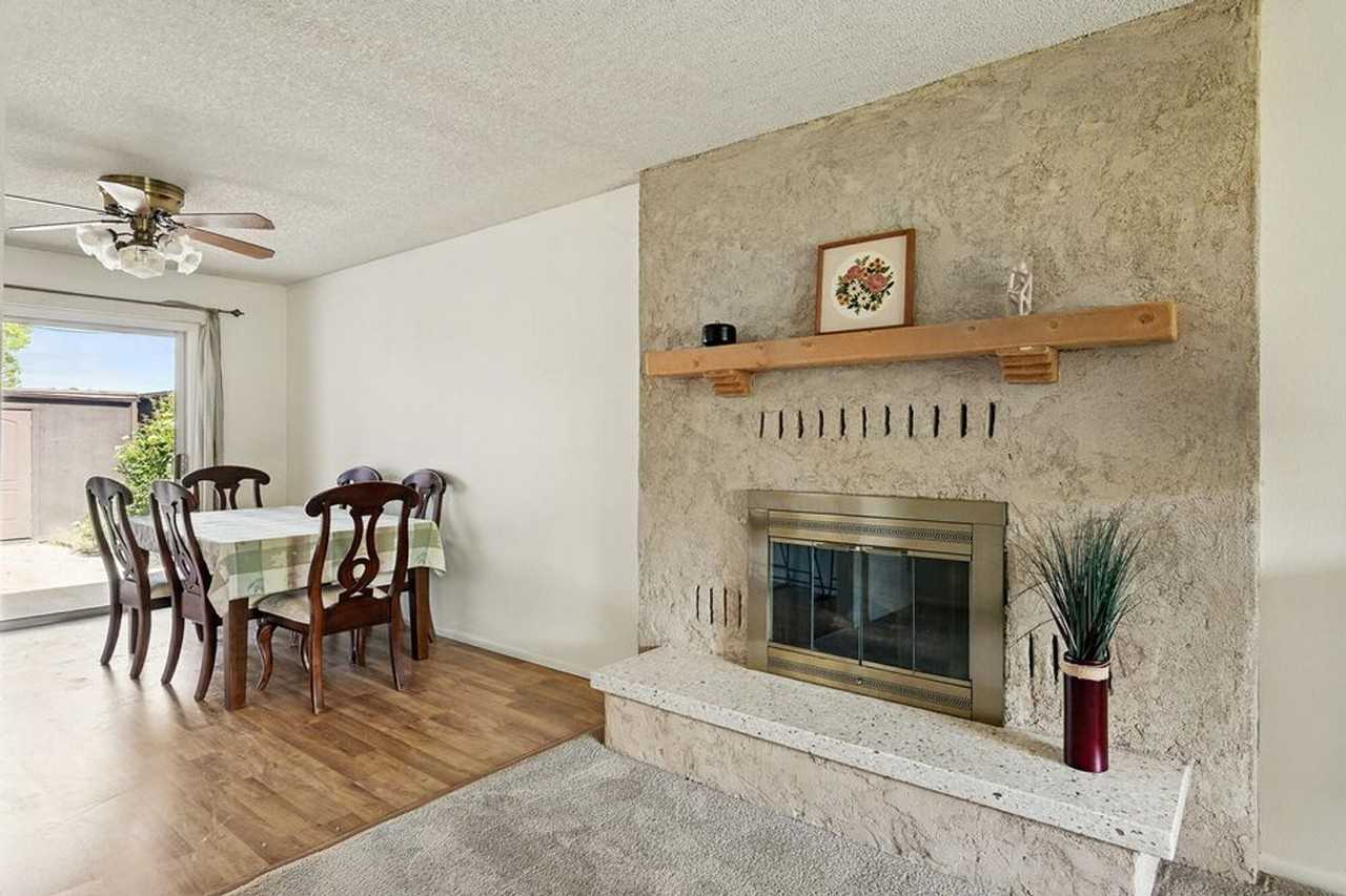 901 Three Fountains Dr - Photo 5 of 31