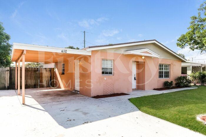 410 Miner Rd - Photo 2 of 15