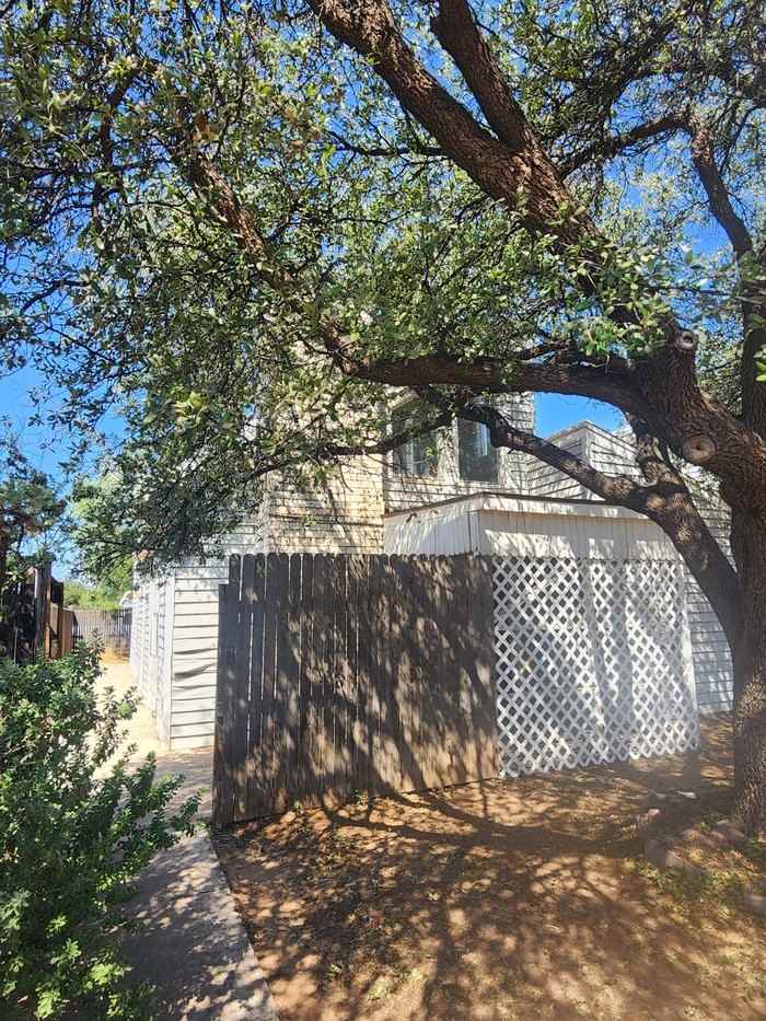 4241 Siesta Ln - Photo 2 of 24