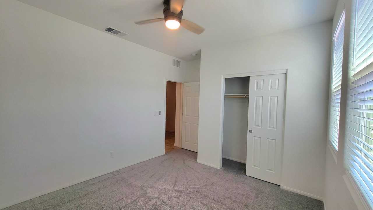 3848 Summit Avenue - Photo 2 of 21