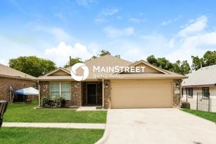 1037 E Powell Ave - Photo 1 of 1
