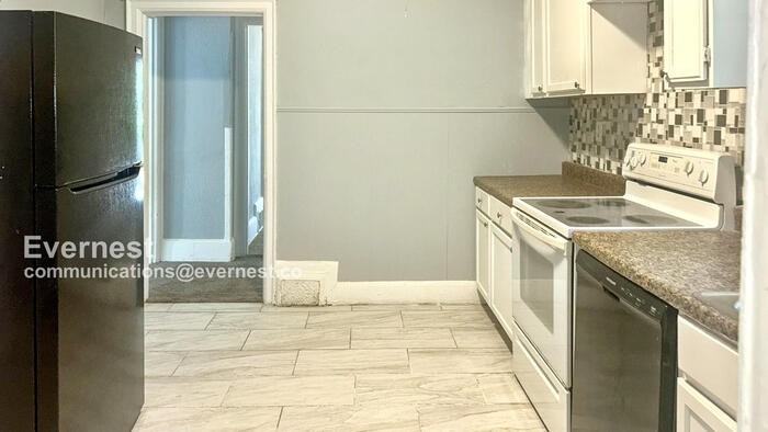 3033 Park Ave - Photo 3 of 16
