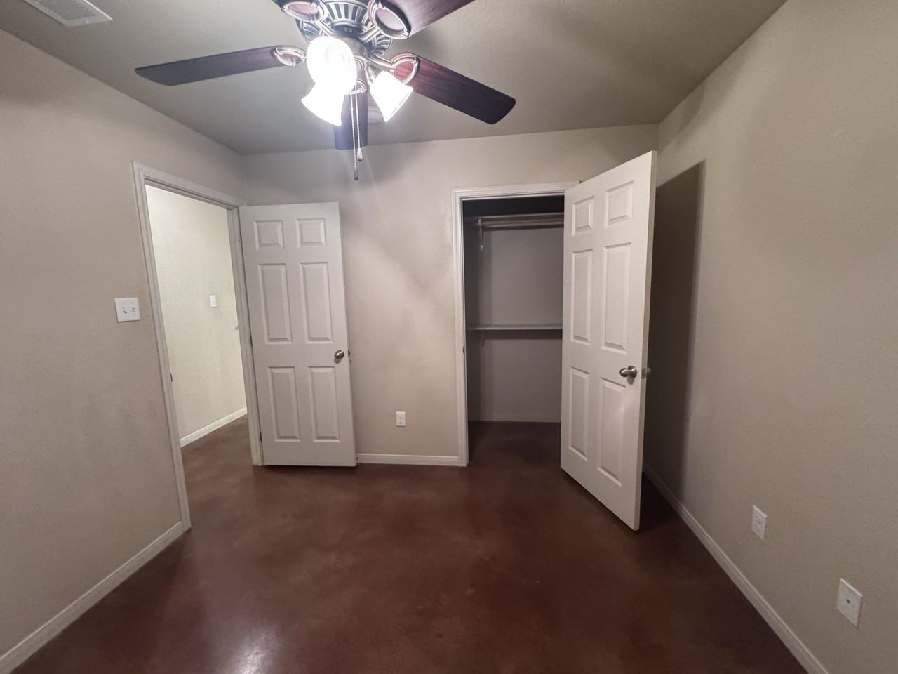 1523 Aztec Trce #B - Photo 7 of 34