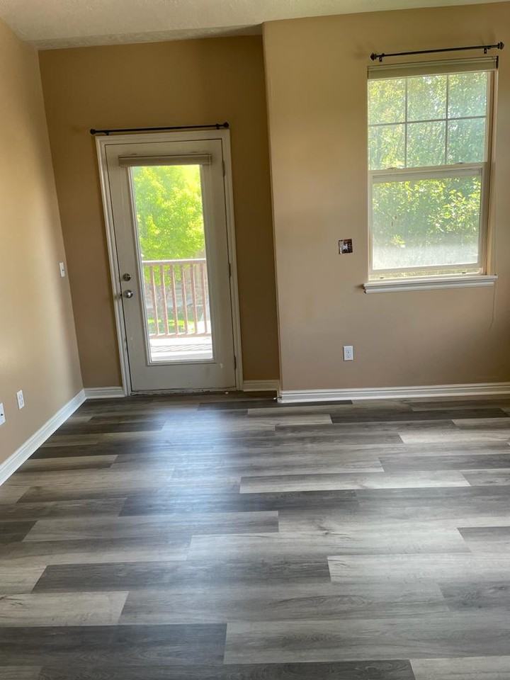 11006 S Maple Forest Way - Photo 3 of 24