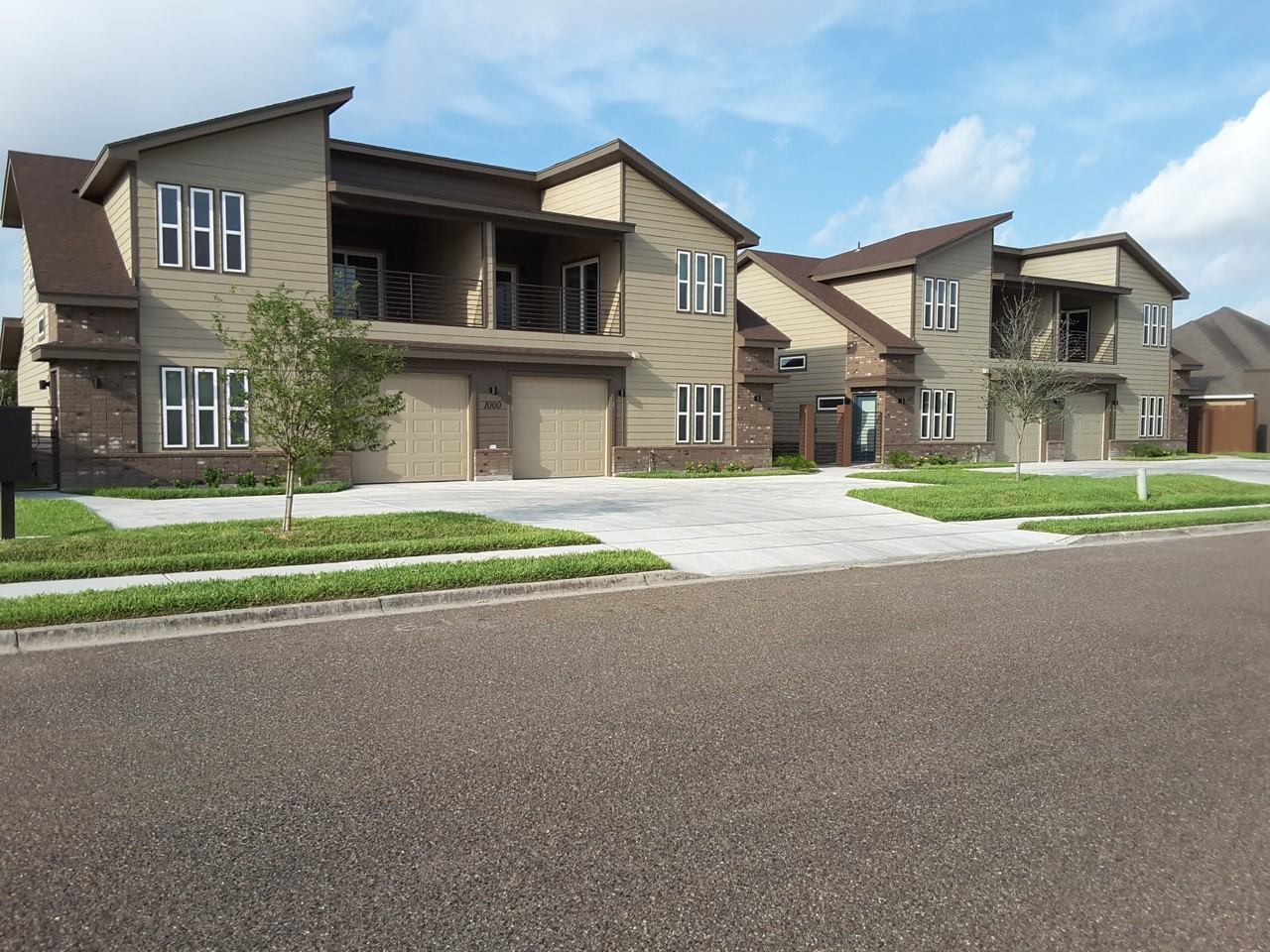 1000 E Daffodil Ave #2 - Photo 2 of 23