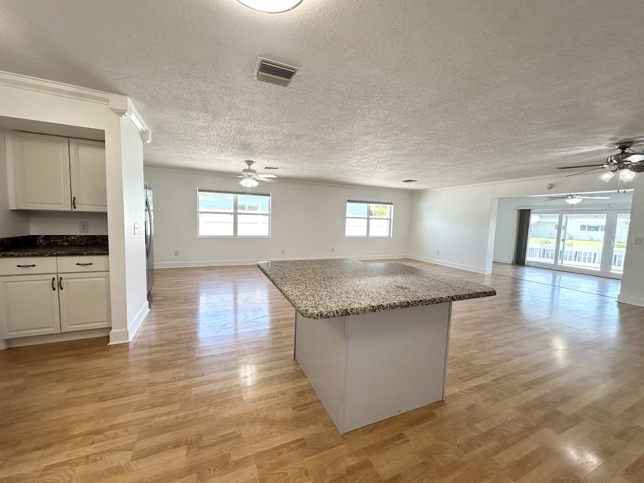 1560 Salmon St #NA - Photo 5 of 21