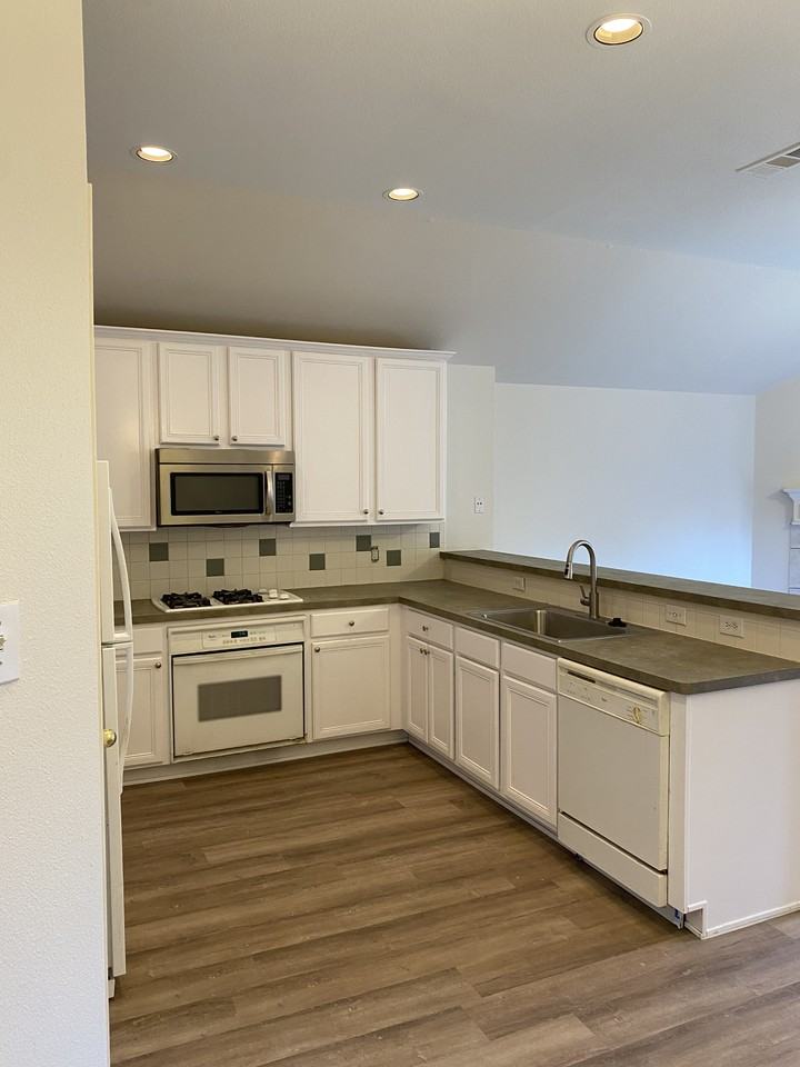 5205 Crossvine Ln #NA - Photo 2 of 18