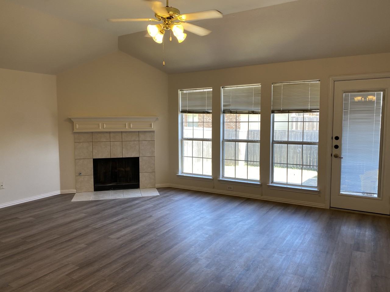 5205 Crossvine Ln #NA - Photo 5 of 18