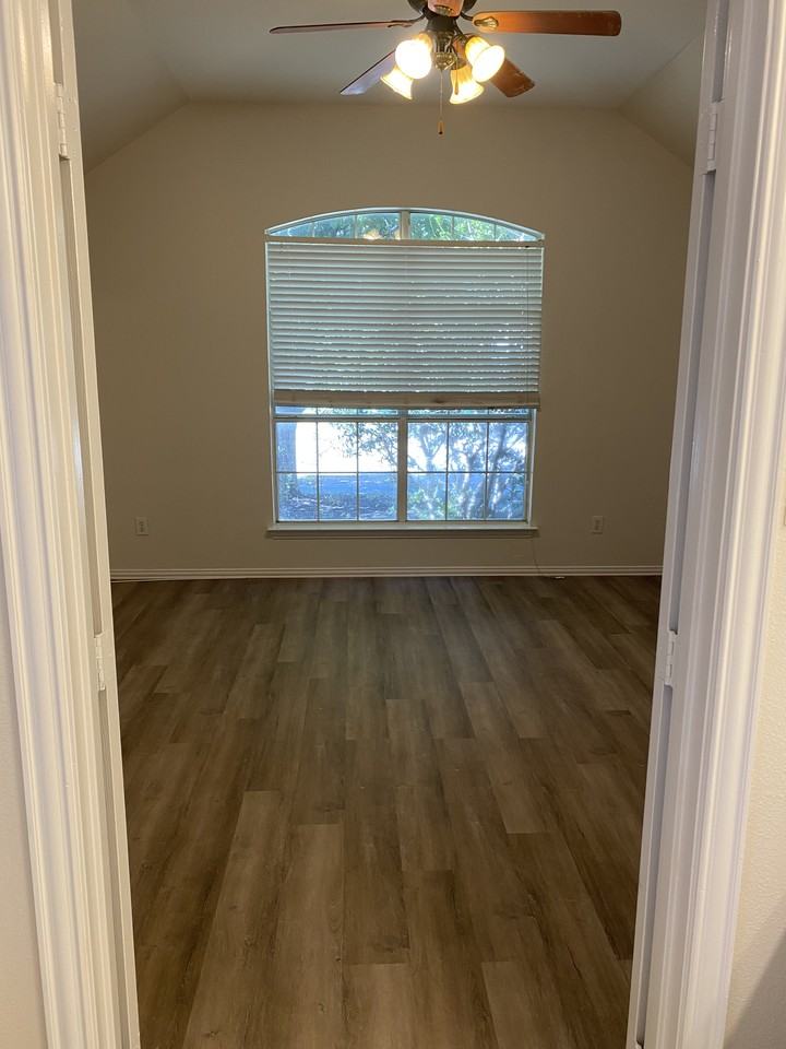 5205 Crossvine Ln #NA - Photo 7 of 18