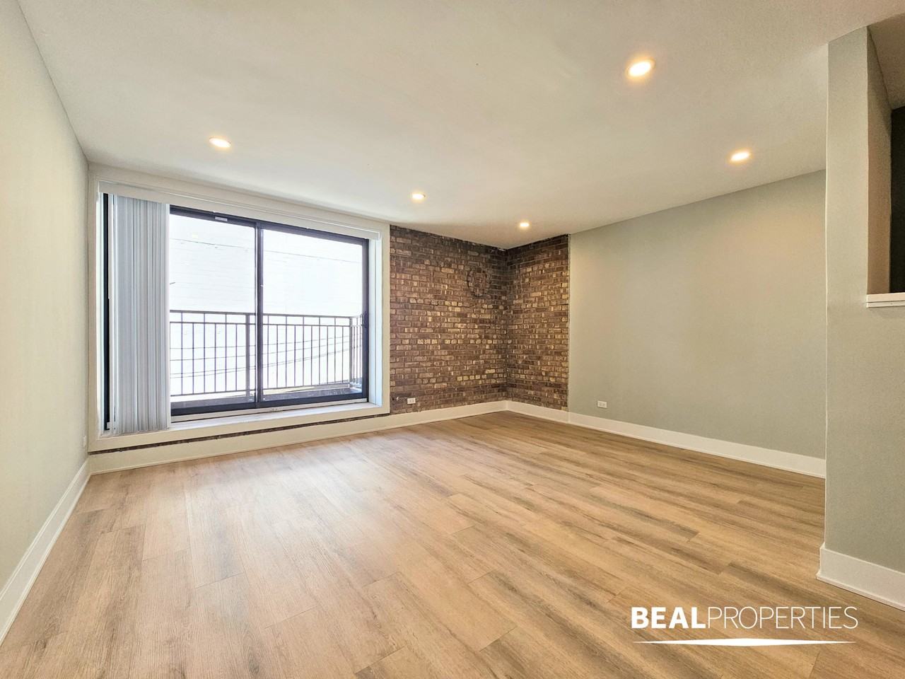 1220 N La Salle Dr - Photo 3 of 13