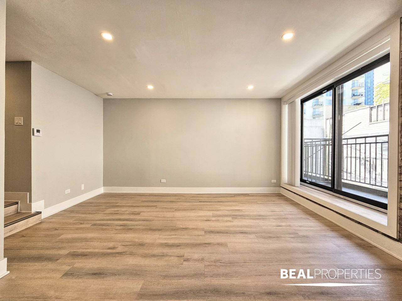 1220 N La Salle Dr - Photo 6 of 13