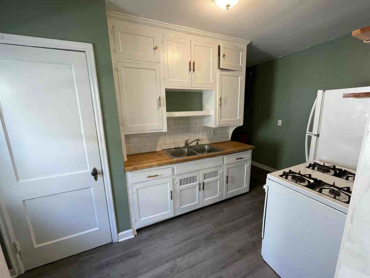 994 Seminole Ave #1 - Photo 3 of 12