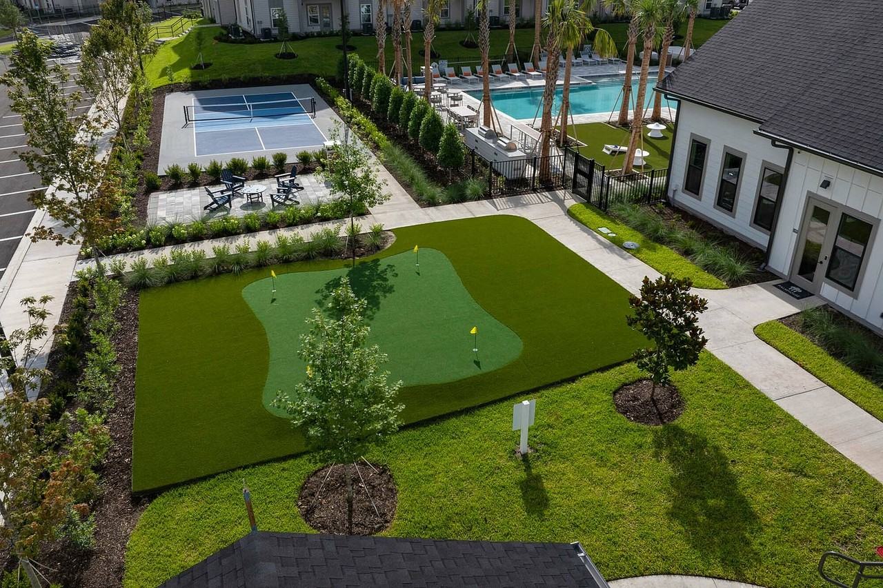 Palmhouse - Photo 2 of 27