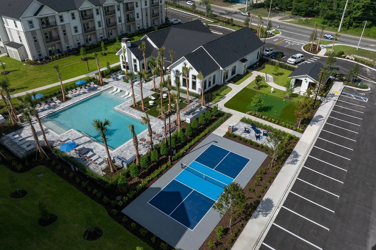 Palmhouse - Photo 3 of 27