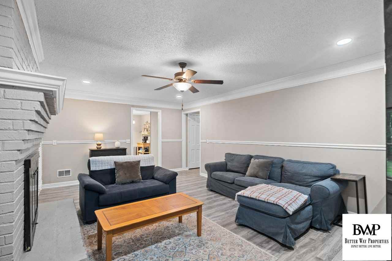 3013 Limerock Ln - Photo 7 of 20