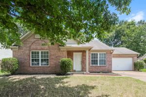 featured image of 50 Oakland Woods Cv