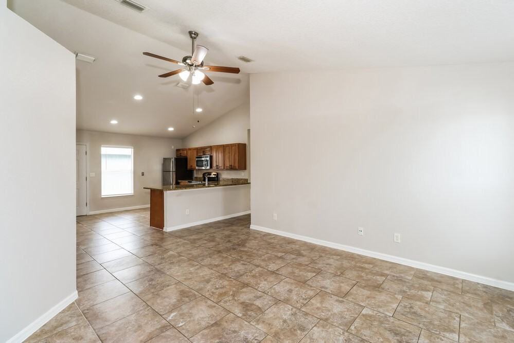 1336 25th Ave Sw - Photo 4 of 16