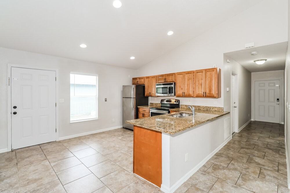 1336 25th Ave Sw - Photo 5 of 16