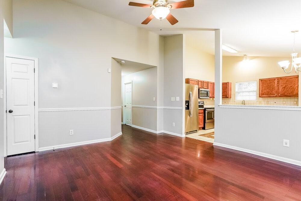 3810 Tyler Bluff Ln - Photo 5 of 16