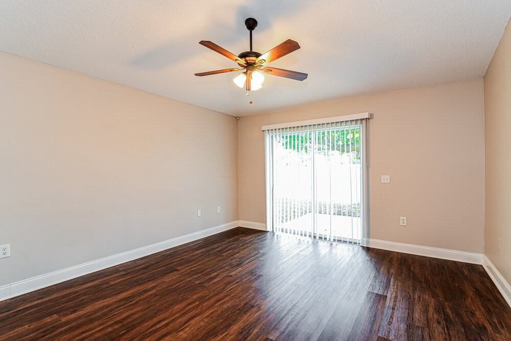 308 Flint St - Photo 5 of 16