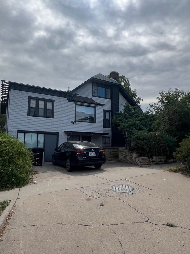 Location, Location, Location. - Photo 6 of 19