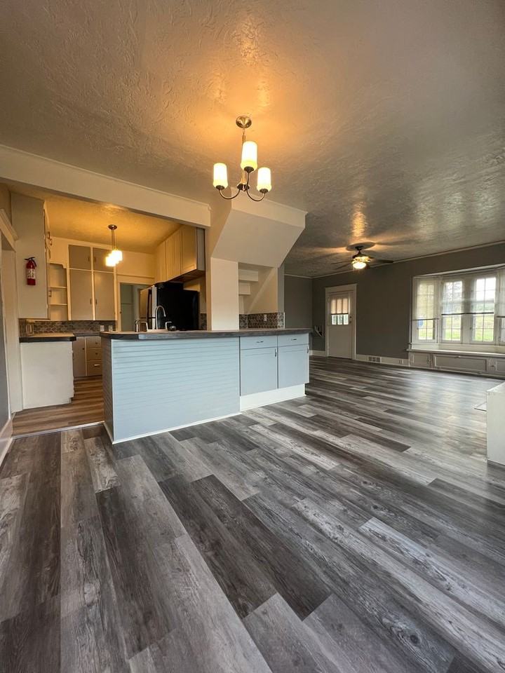 Location, Location, Location. - Photo 4 of 19