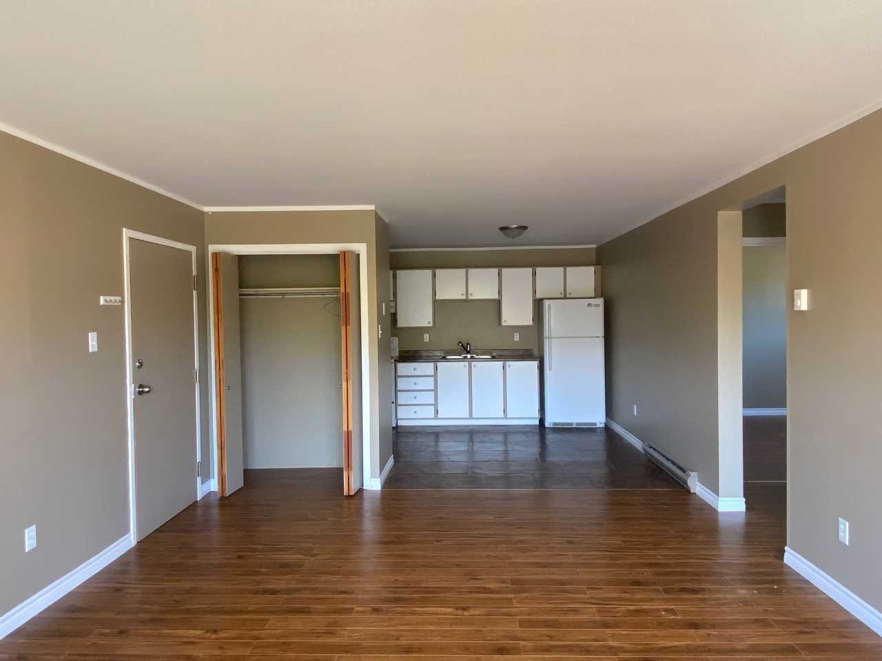 9 Green Valley Dr #404 - Photo 2 of 13