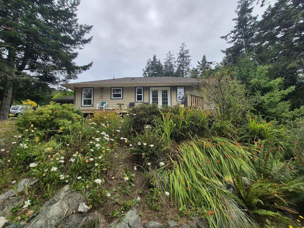 2107 Mowich Dr #1 - Photo 3 of 22