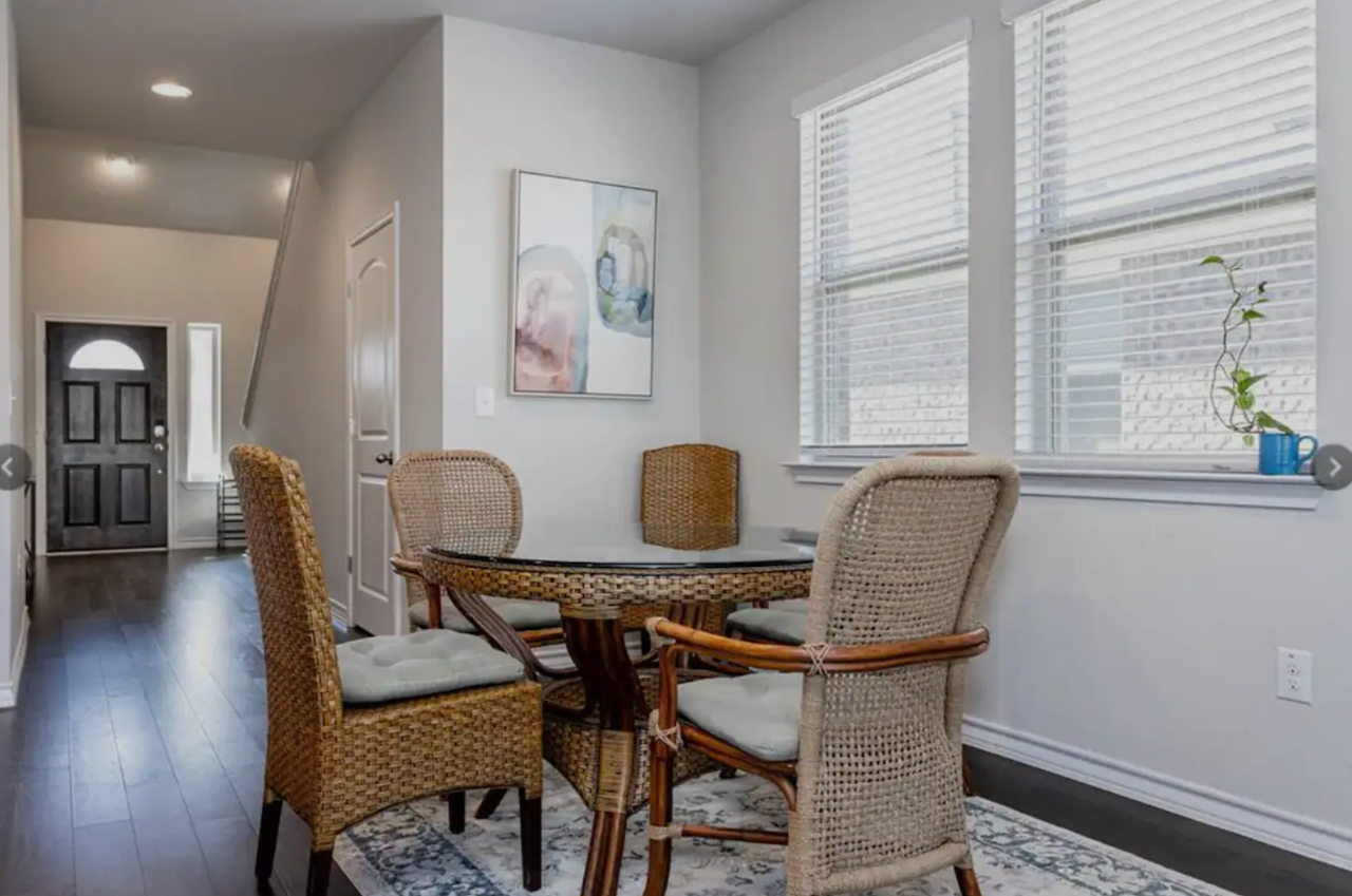 7516 Saginaw Dr - Photo 2 of 7