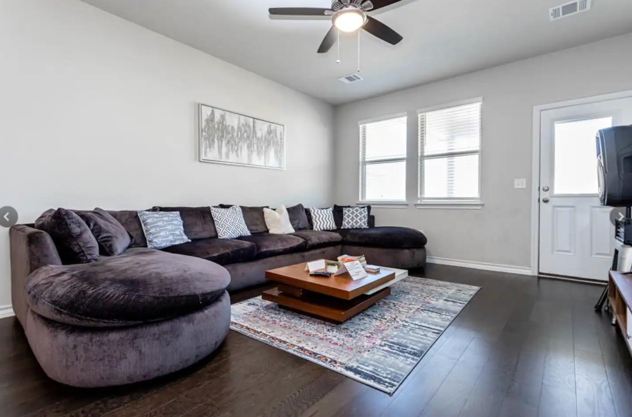 7516 Saginaw Dr - Photo 4 of 7