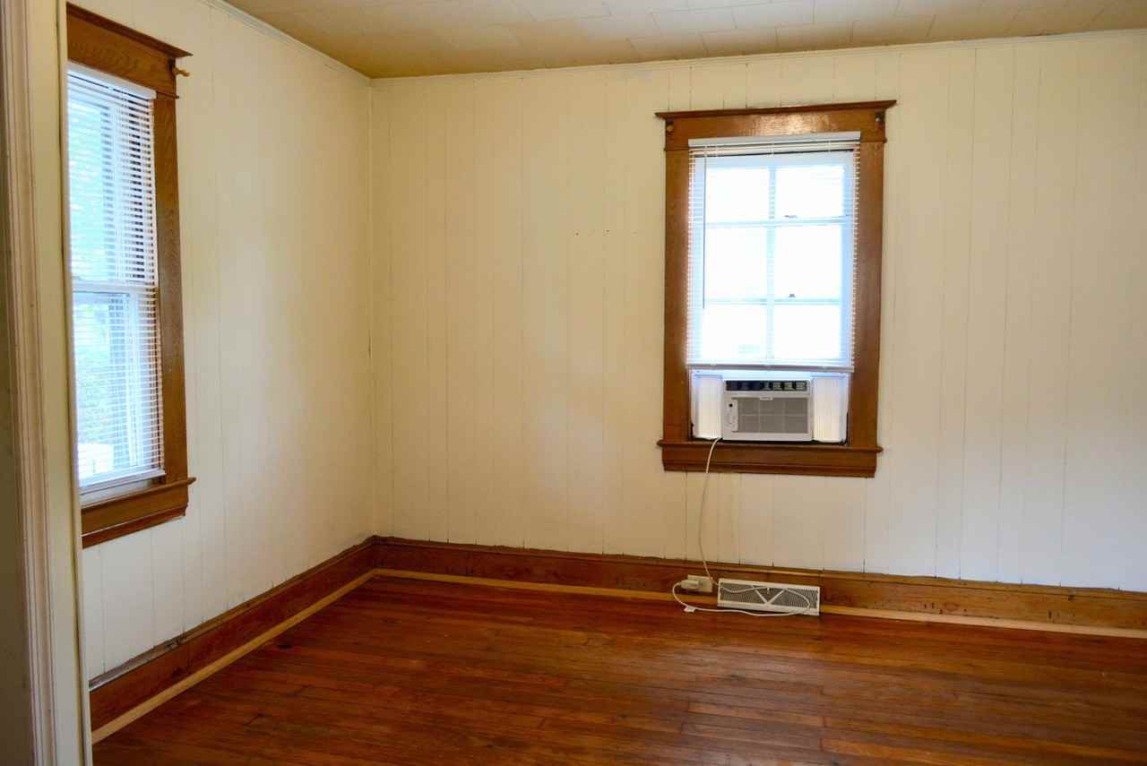 284 W Bruce St - Photo 4 of 22