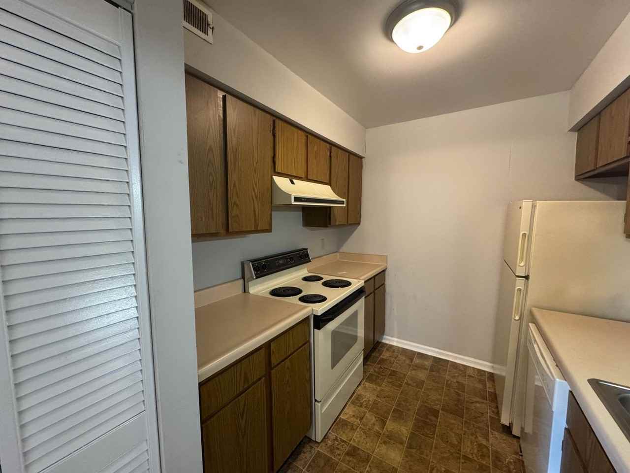 Hillside Apartments - Photo 3 of 8