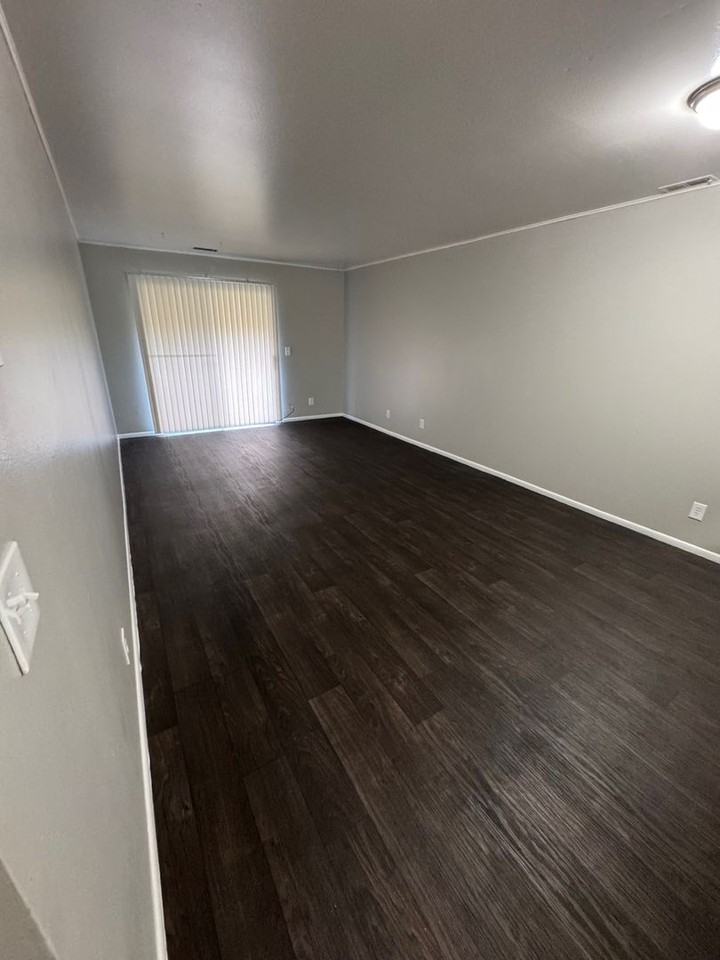 4380 Harrison Blvd - Photo 3 of 15
