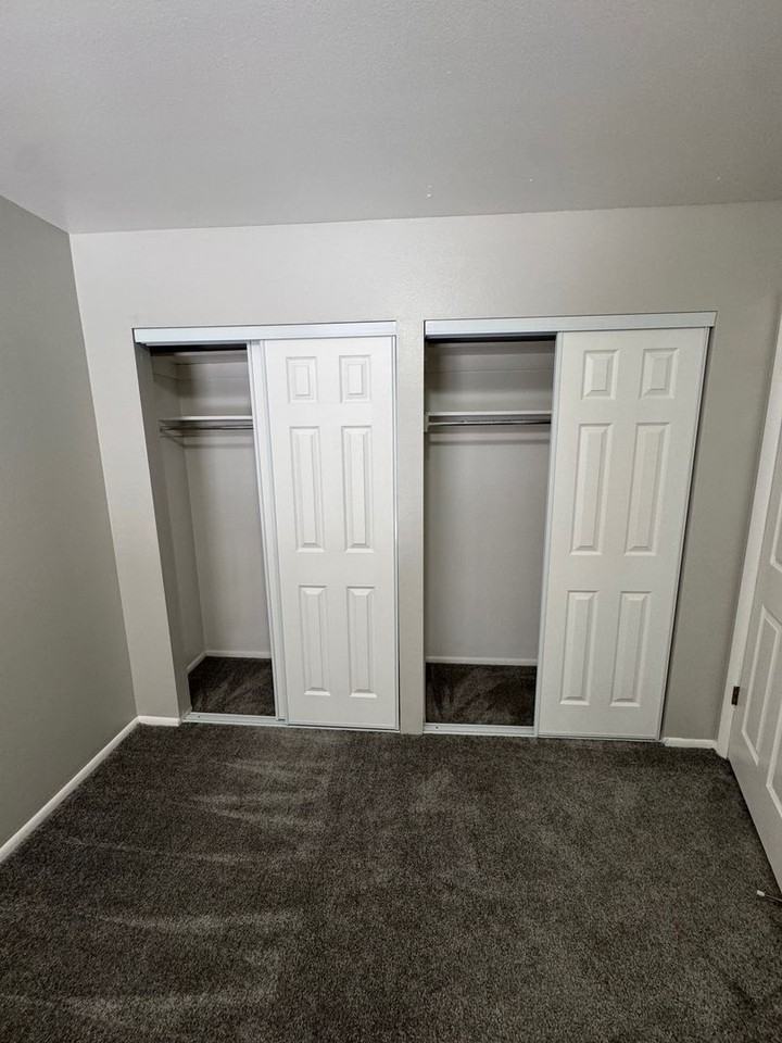 4380 Harrison Blvd - Photo 5 of 15