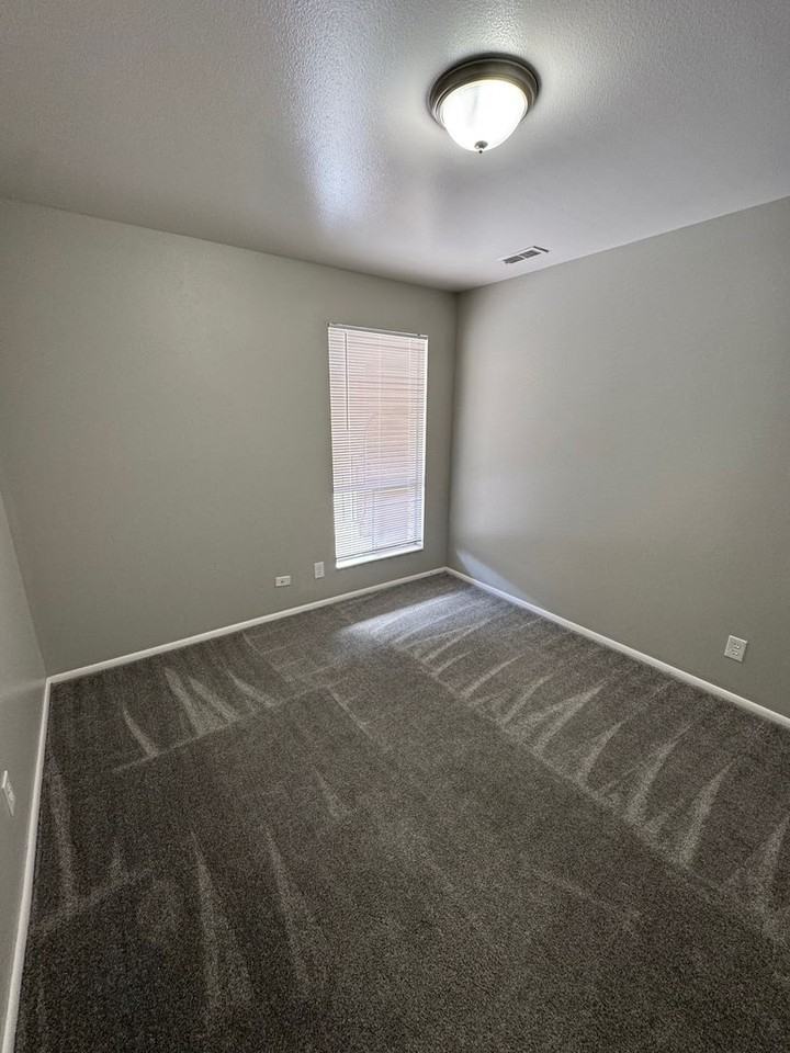 4380 Harrison Blvd - Photo 7 of 15