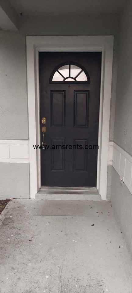 403 Francisco Way - Photo 2 of 19