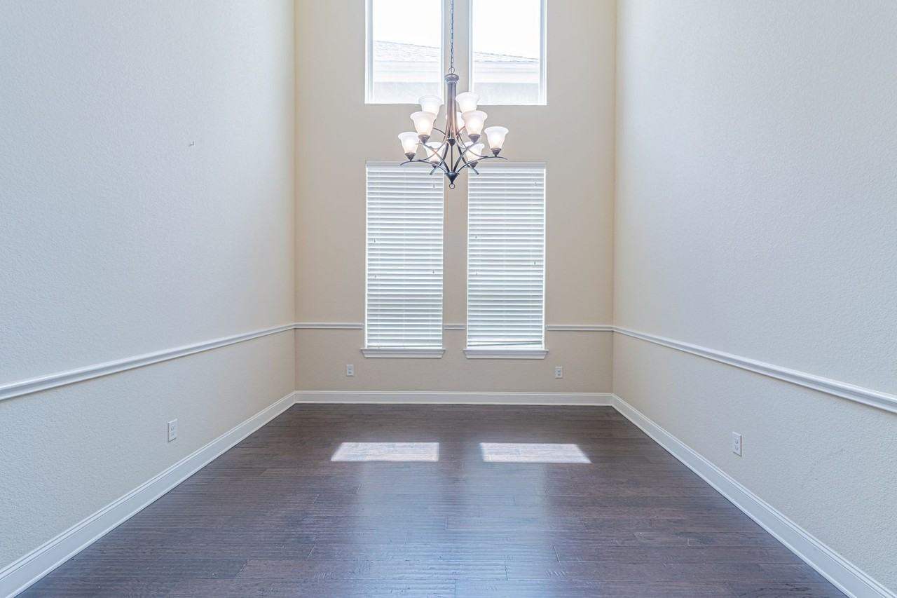 2727 Sonata Park - Photo 3 of 29