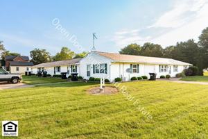 featured image of 608 W Dennis St