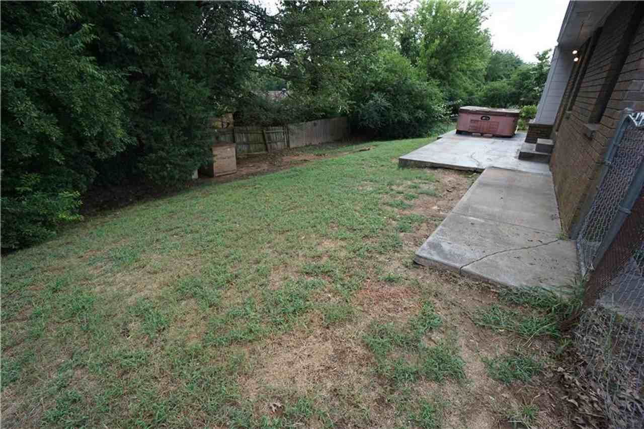 1316 N 25th St - Photo 2 of 21
