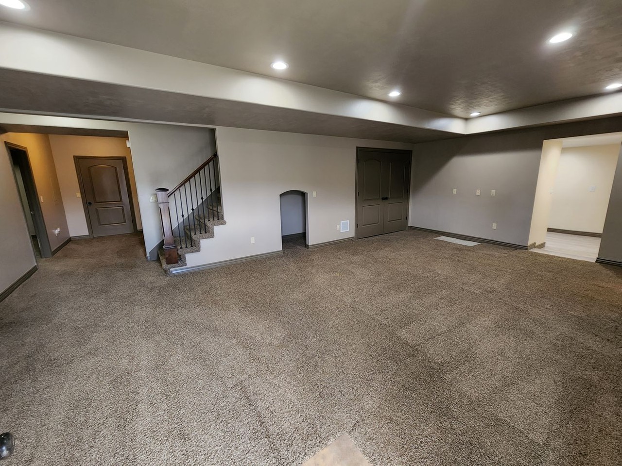 11369 S Hereford Ct #BASE - Photo 2 of 19