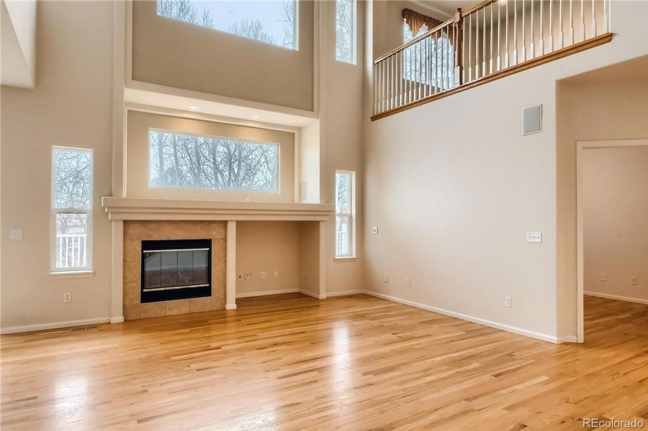 5944 S Ukraine St - Photo 4 of 23