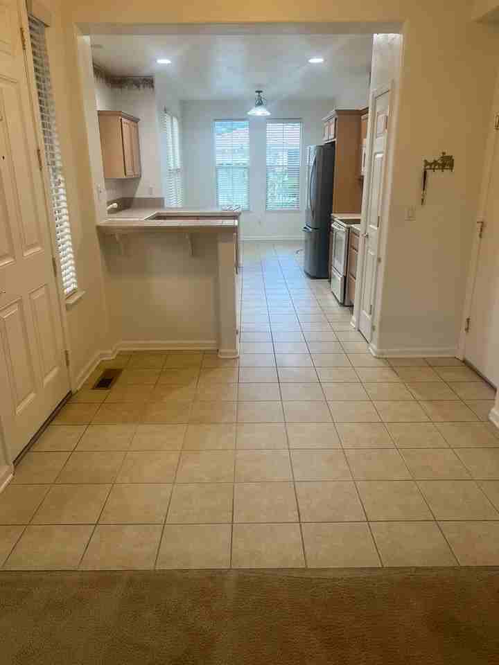 1439 Medolla Dr - Photo 3 of 19