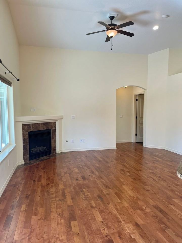 424 Lakerose Loop - Photo 5 of 21