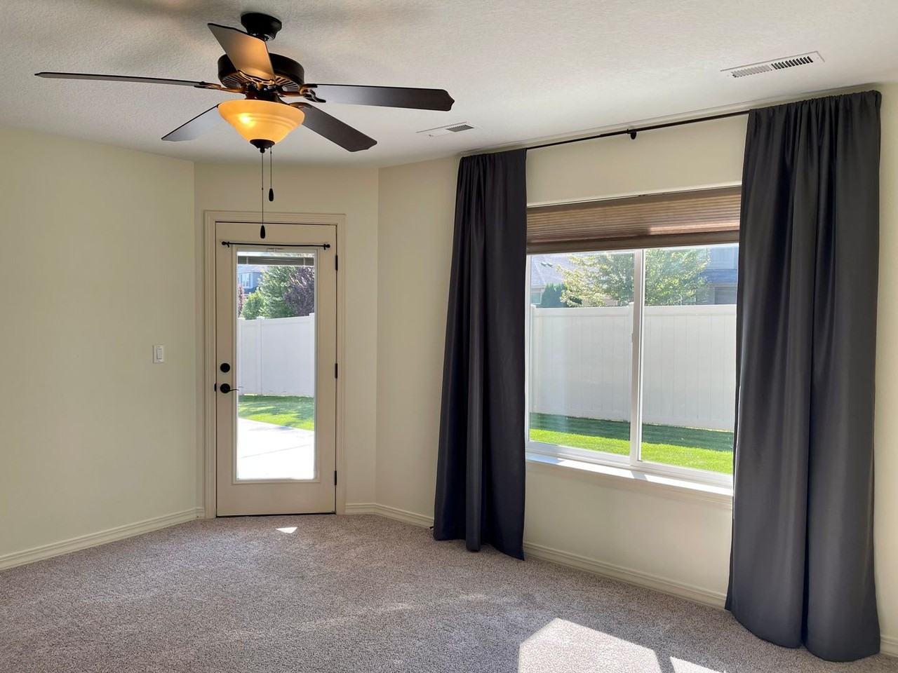 424 Lakerose Loop - Photo 7 of 21