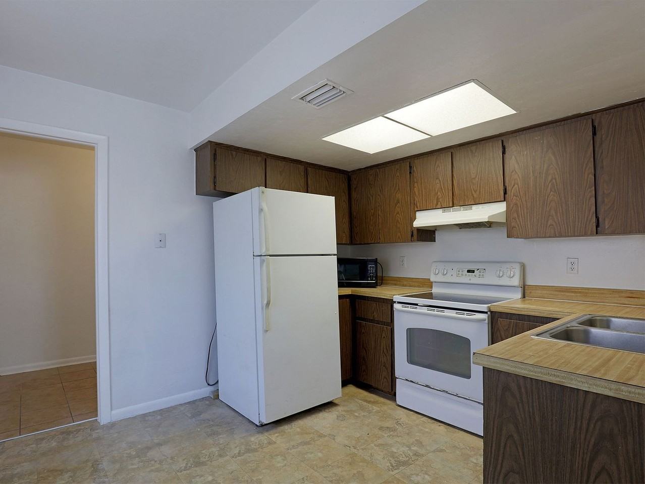 14193 Old Olga Rd - Photo 3 of 16