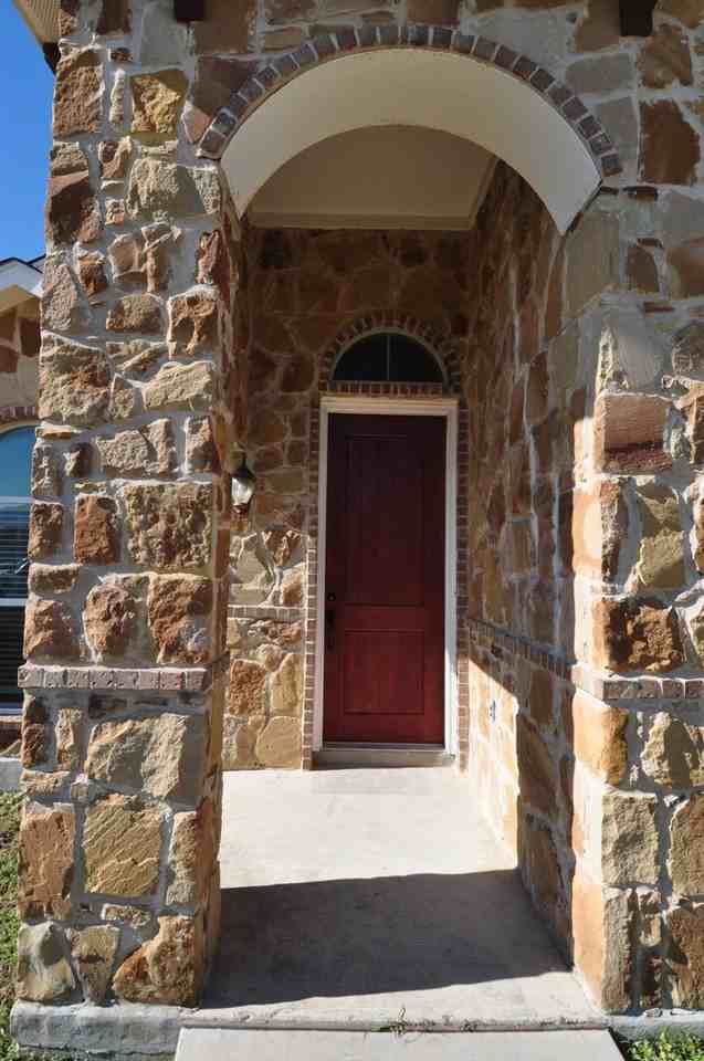 1003 Blackman Ct - Photo 2 of 22