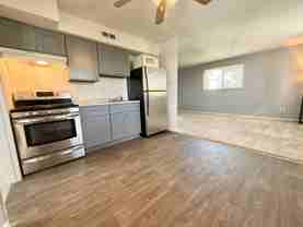 7405 Dorcas St - Photo 1 of 1