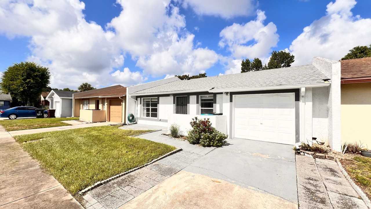 1184 Calanda Ave - Photo 2 of 27