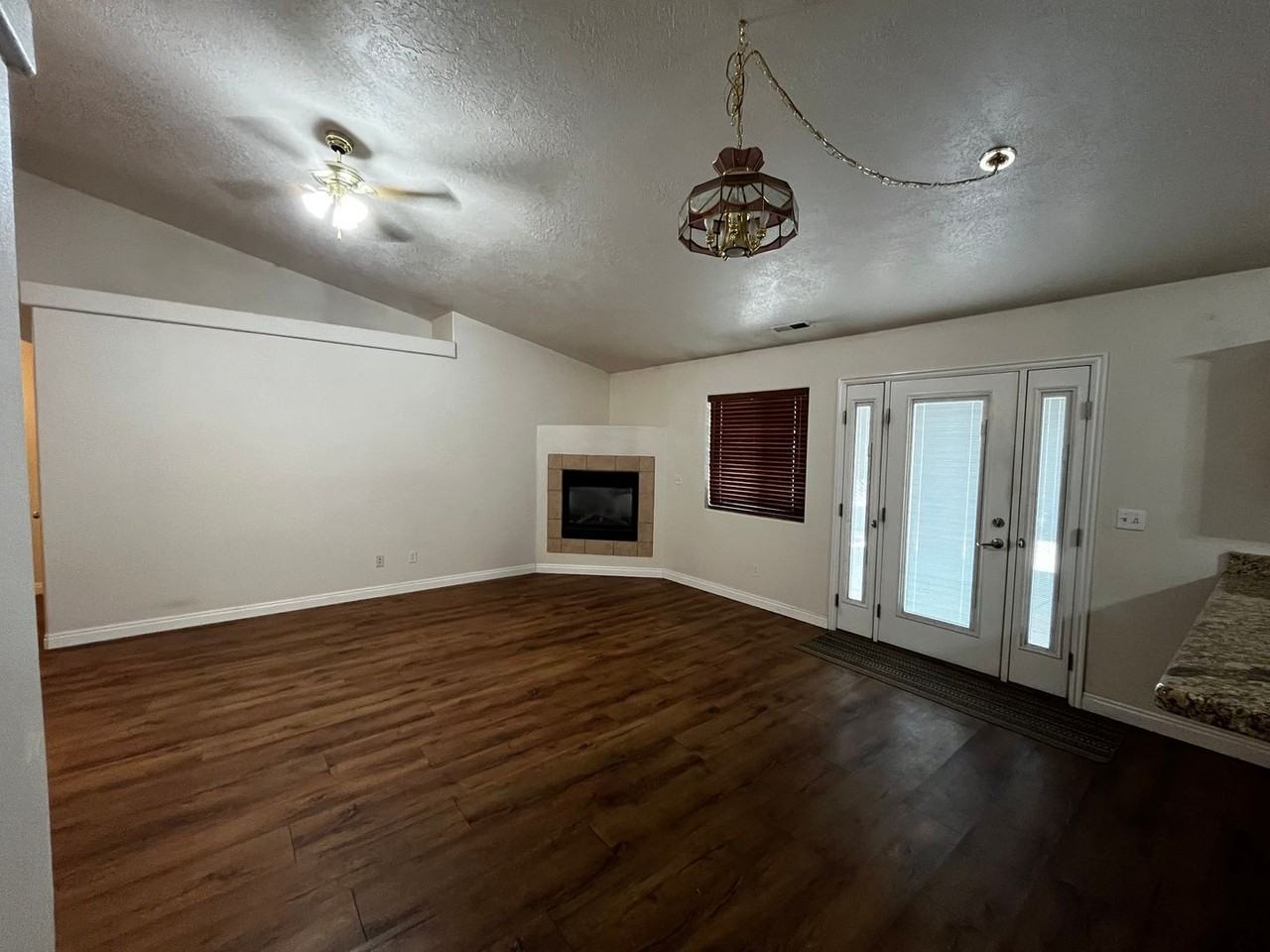 4192 W 150 N - Photo 5 of 24