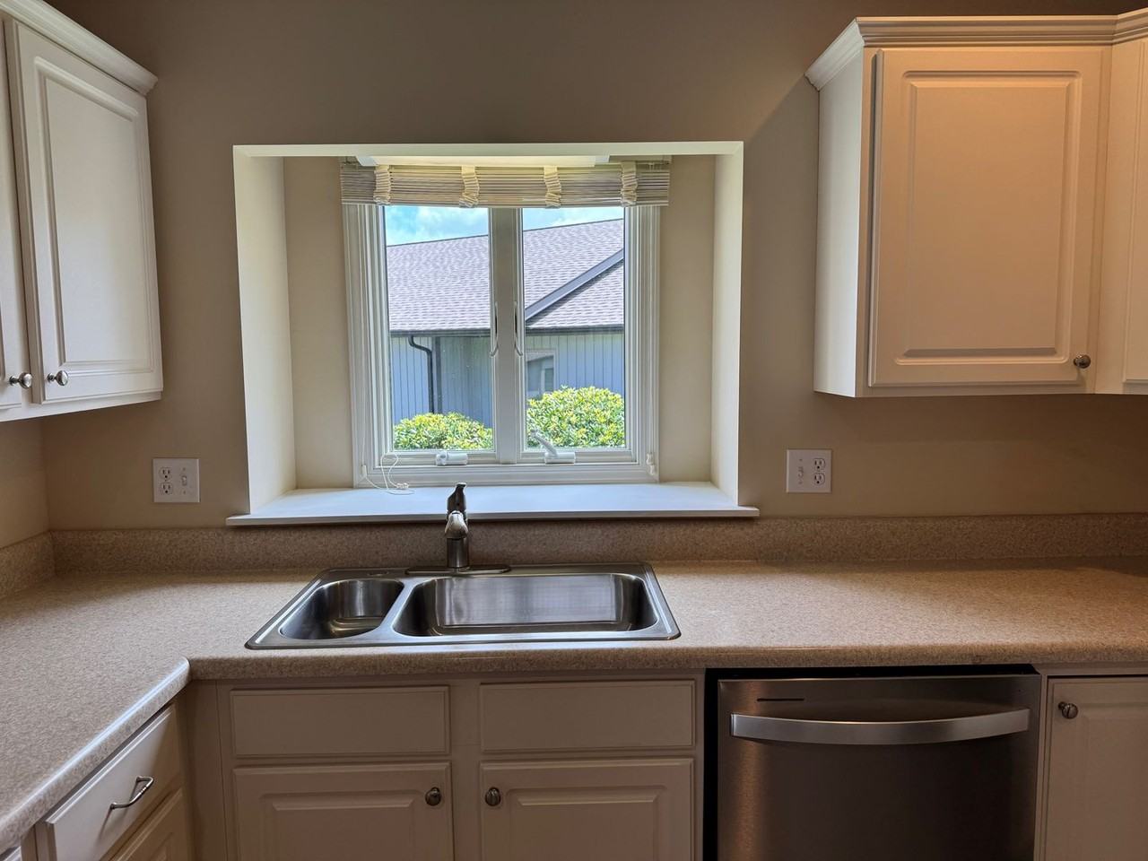 409 Kyfields - Photo 5 of 43